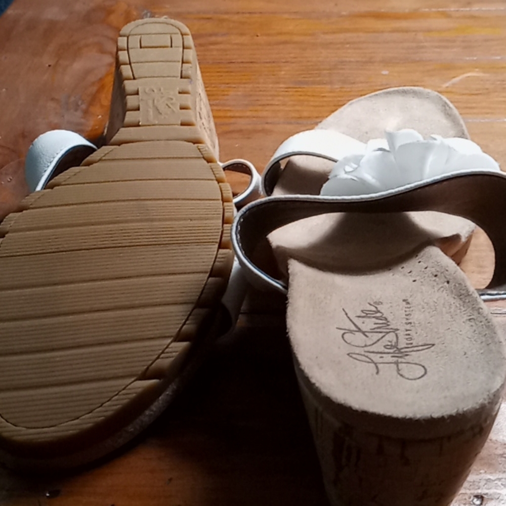 Life stride soft system sandals size 9